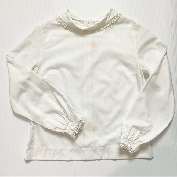 Vintage 60s 70s collared white blouse. - Picture 4 of 11